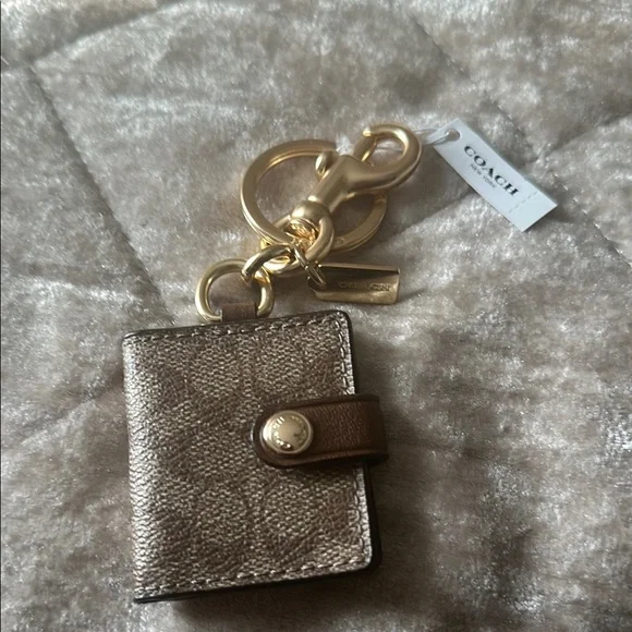 New- Coach Gold tone and Brown Keychain - Picture 1 of 16